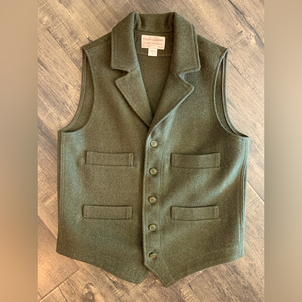 Men’s Filson wool vest, medium, forest green